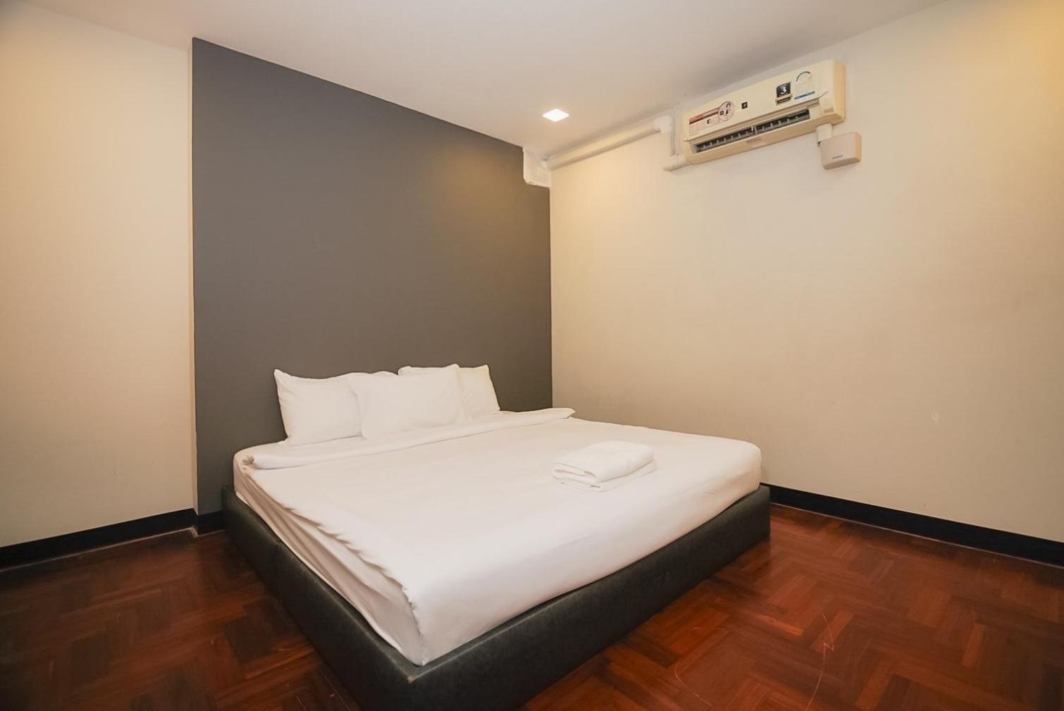 โกอินน์ สีลม - สถานีรถไฟฟ้าเซนต์หลุยส์ Go Inn Silom - Bts Saint Louis Bangkok Bagian luar foto