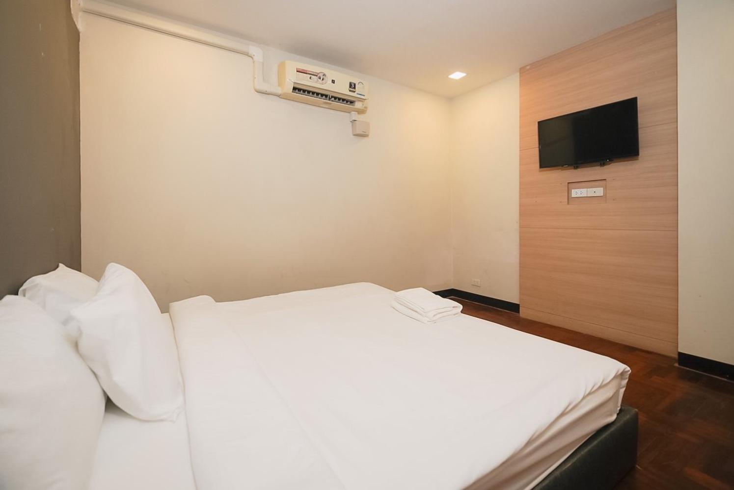 โกอินน์ สีลม - สถานีรถไฟฟ้าเซนต์หลุยส์ Go Inn Silom - Bts Saint Louis Bangkok Bagian luar foto