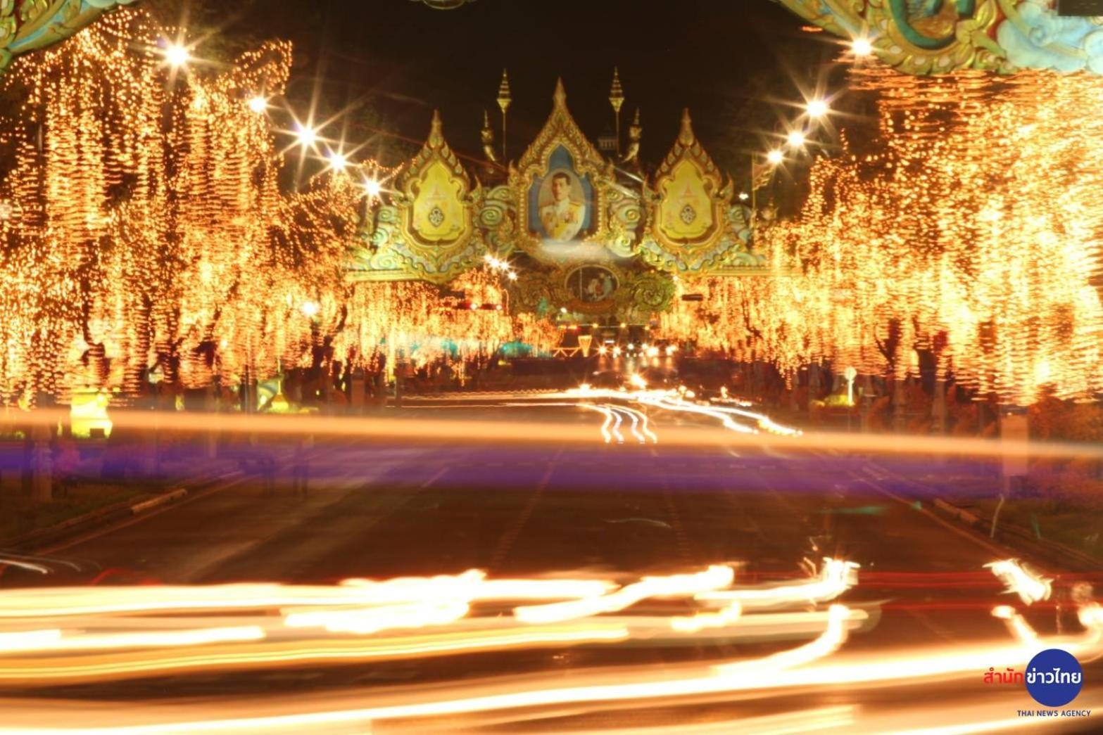โกอินน์ สีลม - สถานีรถไฟฟ้าเซนต์หลุยส์ Go Inn Silom - Bts Saint Louis Bangkok Bagian luar foto